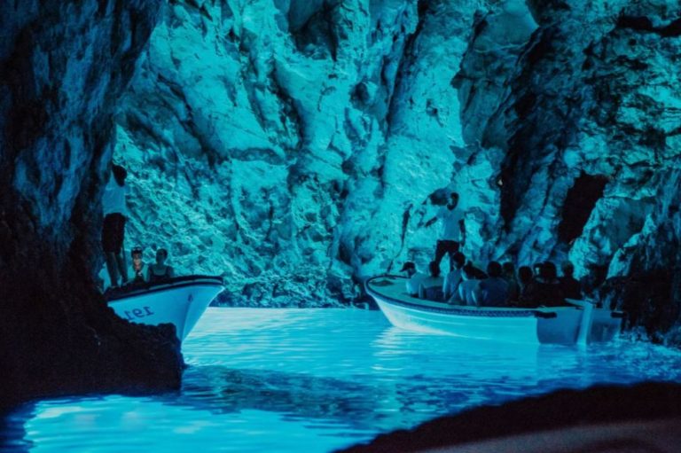 Excursion En Bateau Depuis Split - Les îles, La Grotte Bleue...