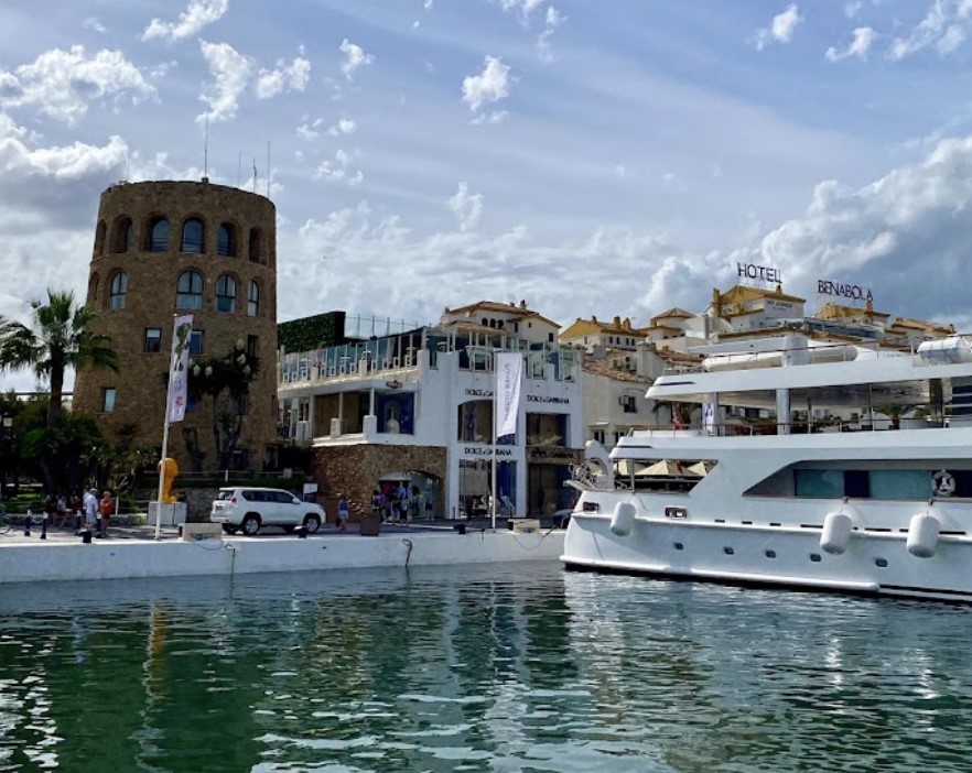 Que faire à Puerto Banus ? Faut-il dormir à Puerto Banús ?